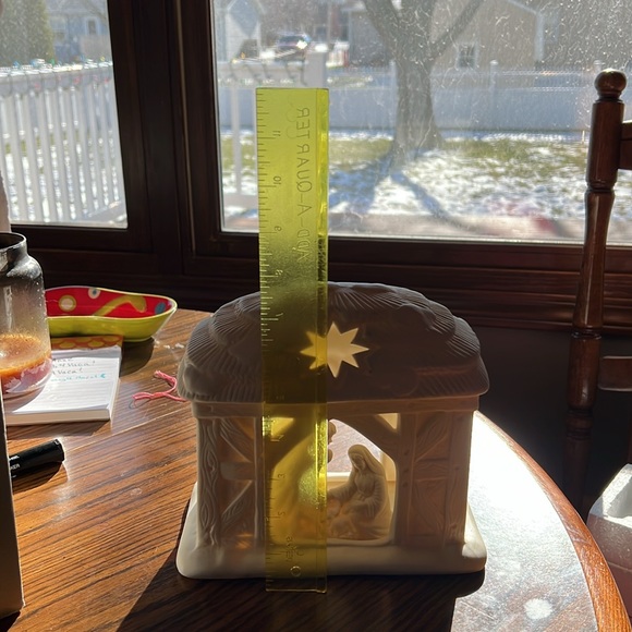 Partylite Nativity Scene. Like new in original box - Picture 4 of 4